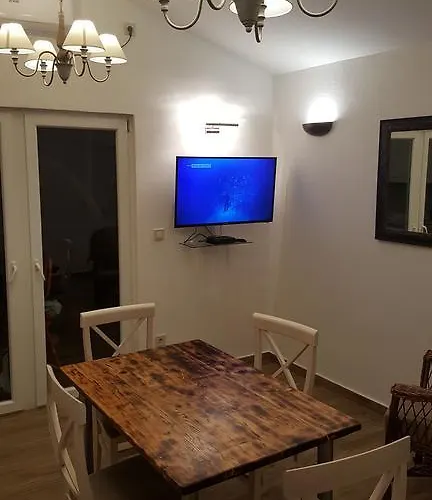 Garden Apartmant Near Sea